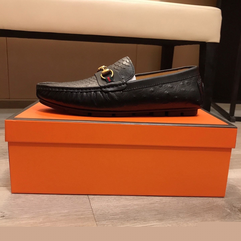 G*u*i leather shoes